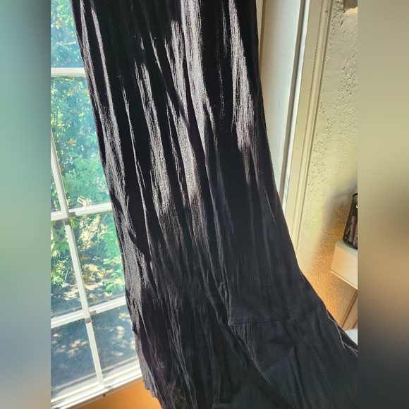 Hurley Maxi Dress - Picture 3 of 6